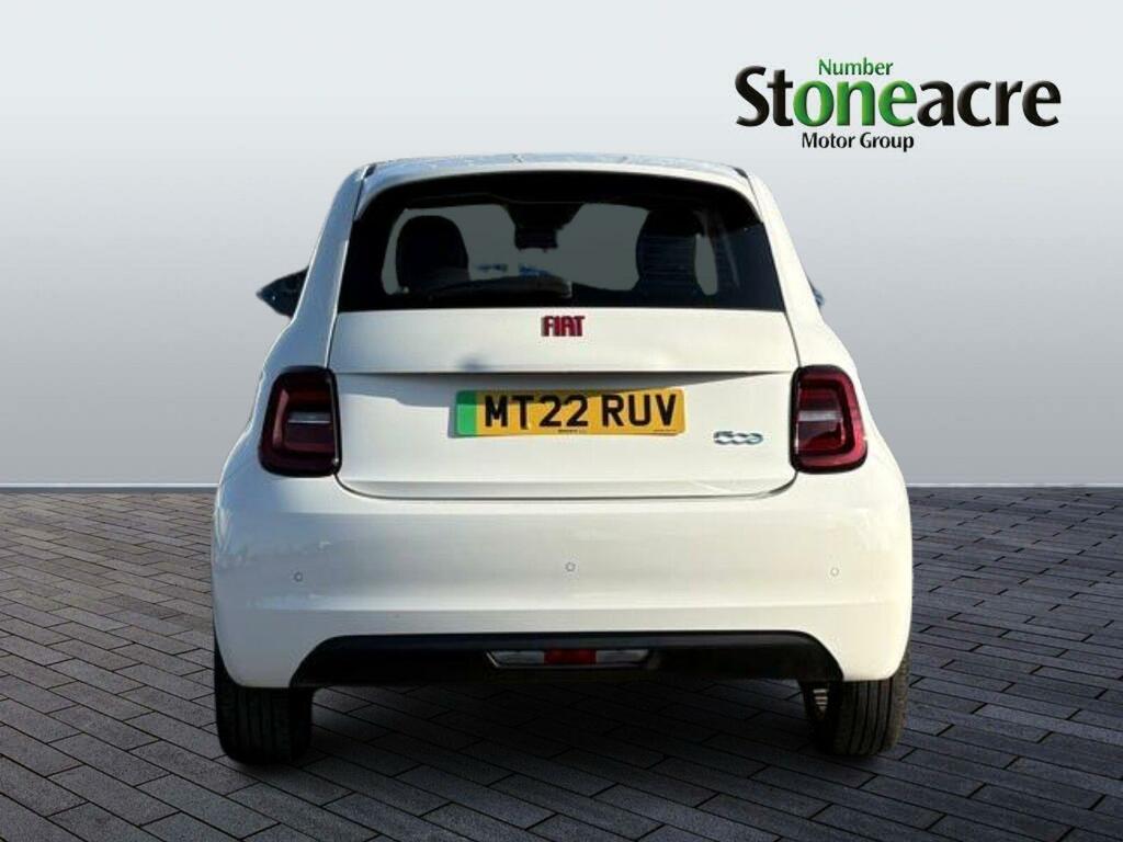 Fiat 500E 24Kwh Red MT22RUV White #6