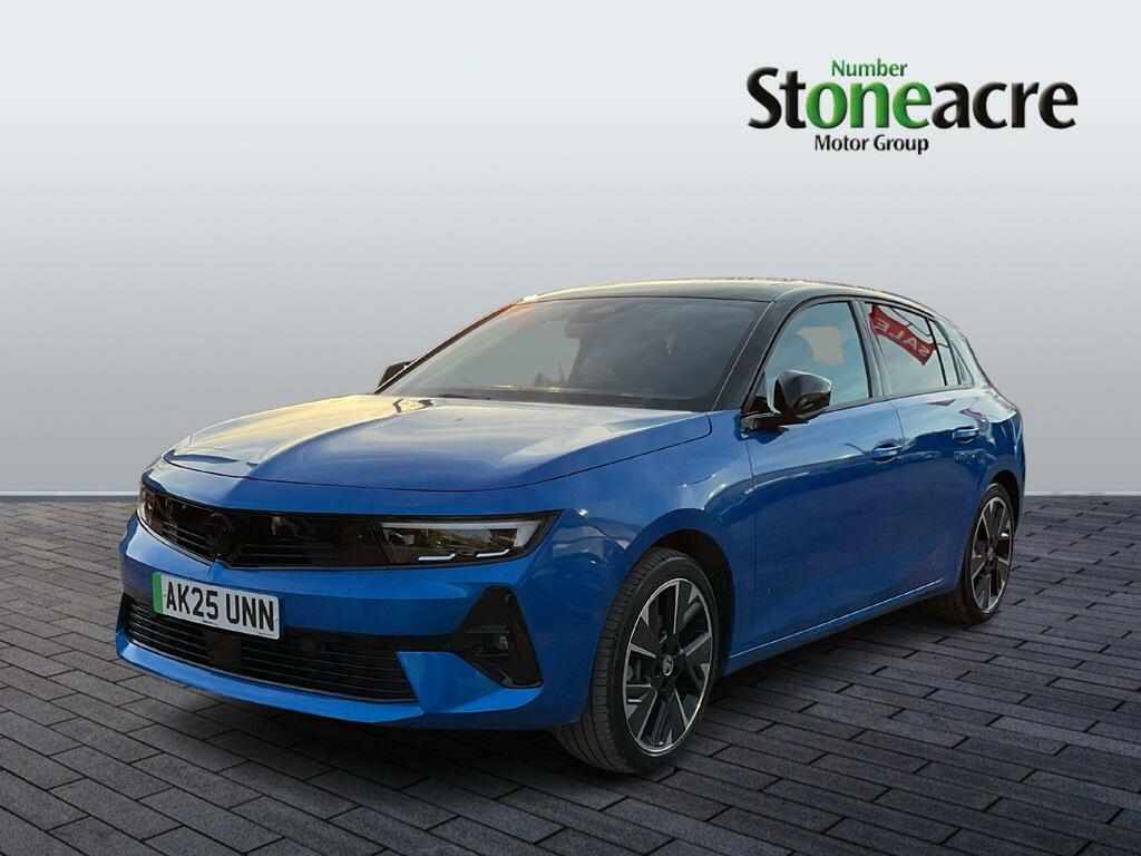 Vauxhall Astra 54Kwh Ultimate AK25UNN #3