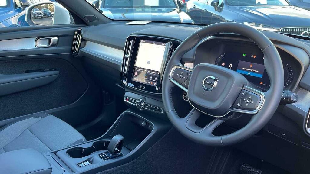 Volvo XC40 Core B3 163 Hp YG75MSU  #4