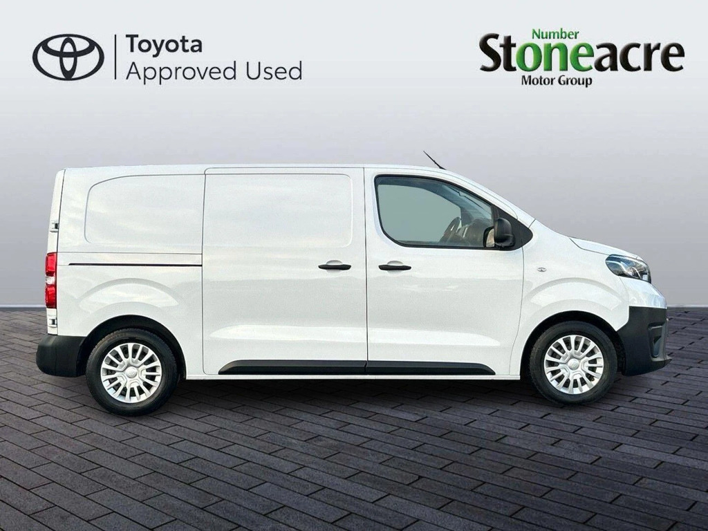 Toyota PROACE 1.5D Icon Medium Panel Van Mwb Euro 6 Ss  #2