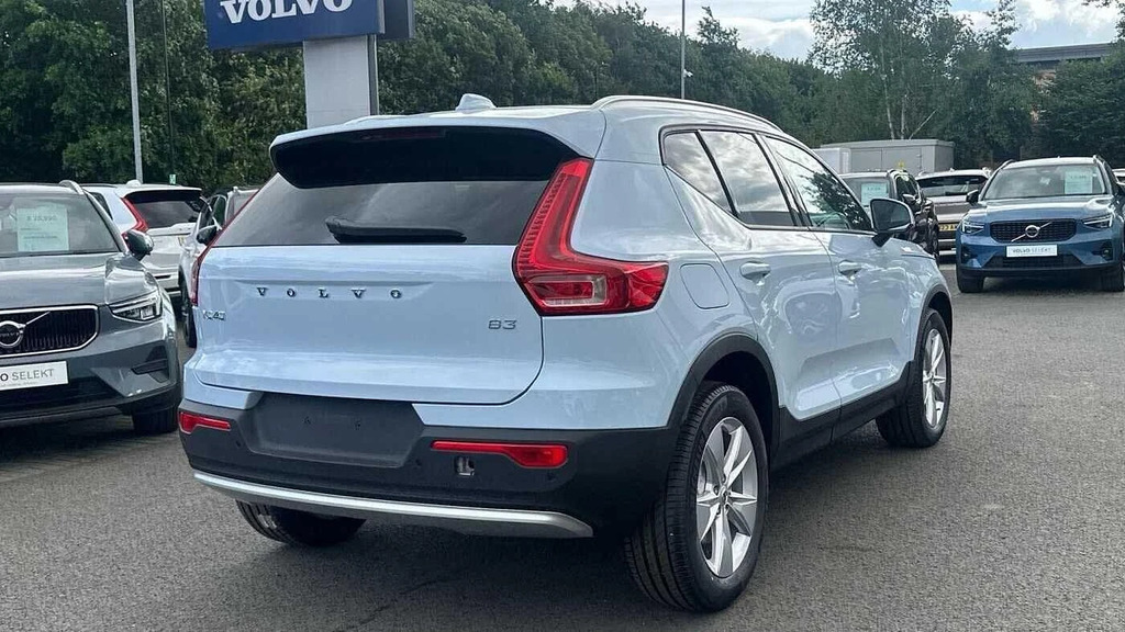 Volvo XC40 Core B3 163 Hp NL75VFE #4