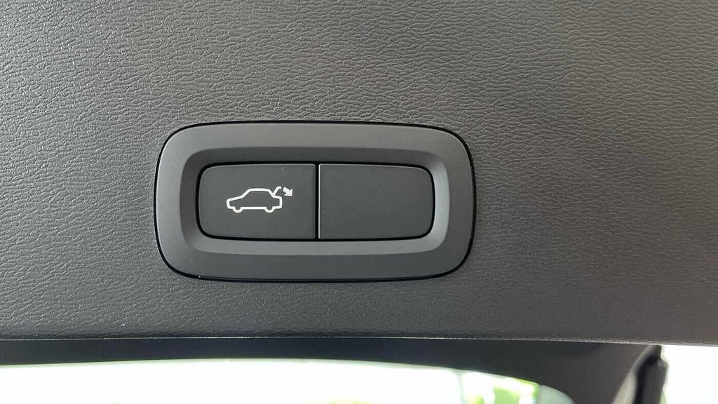 Volvo XC40 Core B3 163 Hp NL75VFE #6