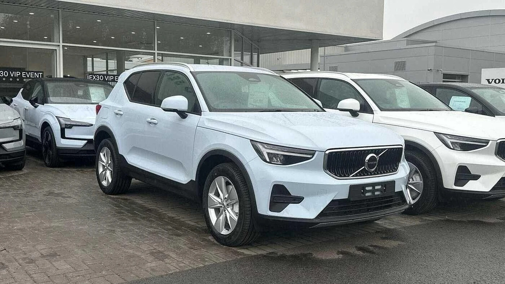 Volvo XC40 Core B3 163 Hp