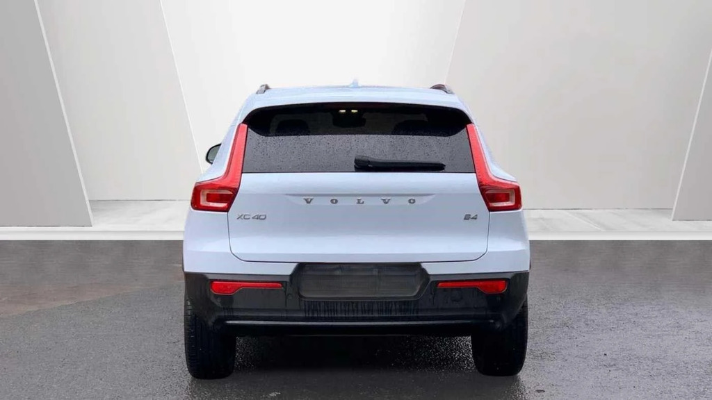 Volvo XC40 2.0 B3p Plus Dark NL26HVF  #3