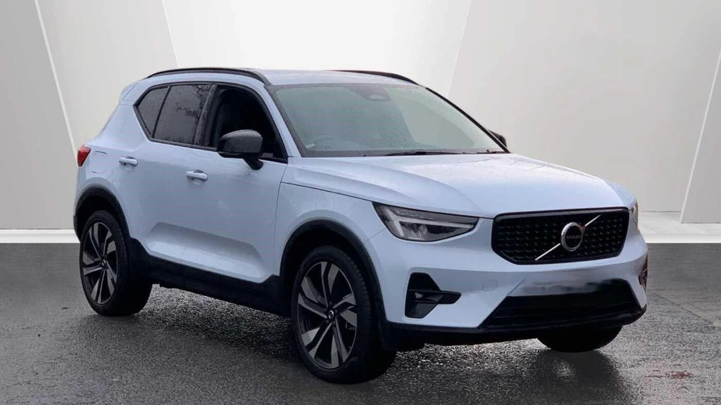 Volvo XC40 2.0 B3p Plus Dark
