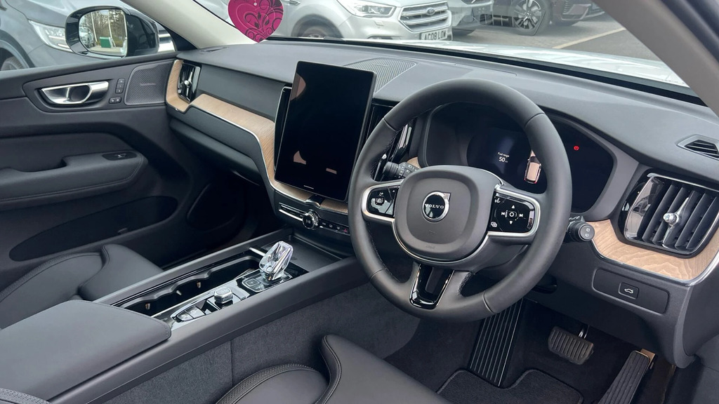 Volvo XC60 2.0 B5 Mhev Plus Pro Awd Euro 6 Ss NL26GFJ  #4