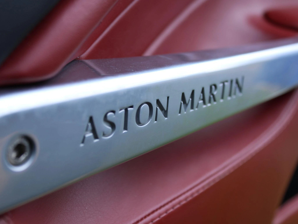 Aston Martin Vanquish 5.9 S Green #29