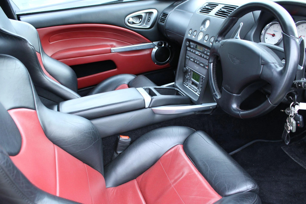 Aston Martin Vanquish 5.9 S Green #27