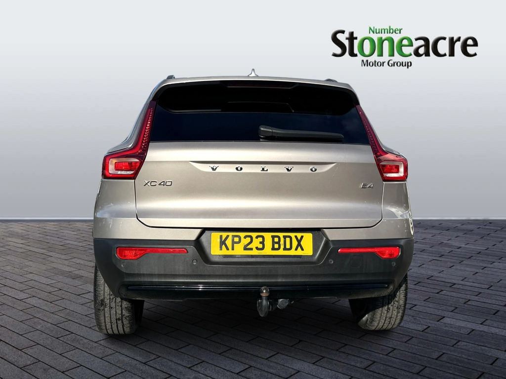 Volvo XC40 2.0 B4p Ultimate Dark KP23BDX Gold #4