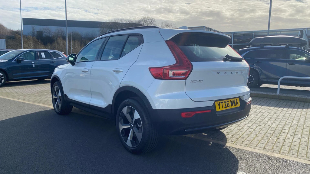 Volvo XC40 2.0 B3p Plus Dark YT26WWA #4
