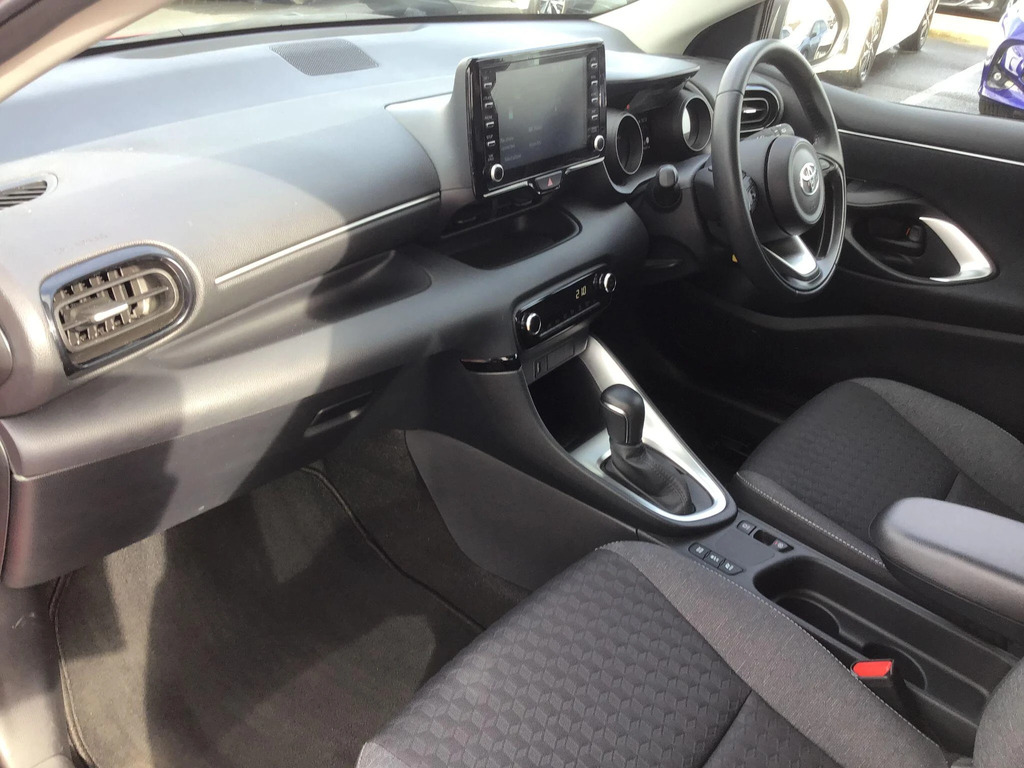 Toyota Yaris 1.5 Hybrid Design NL73MXA #5