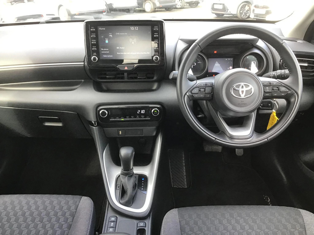 Toyota Yaris 1.5 Hybrid Design NL73MXA #6
