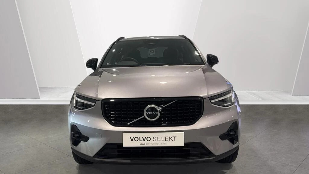 Volvo XC40 2.0 B3p Plus Dark NL26HVO #2