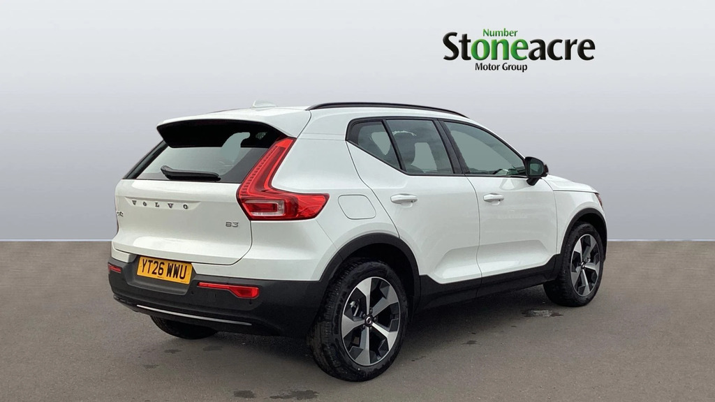 Volvo XC40 2.0 B3p Plus Dark YT26WWU #2