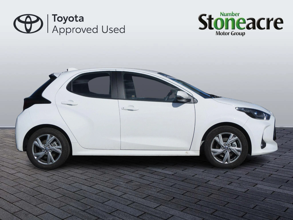 Toyota Yaris 1.5 Hybrid Icon NG73YVC #2