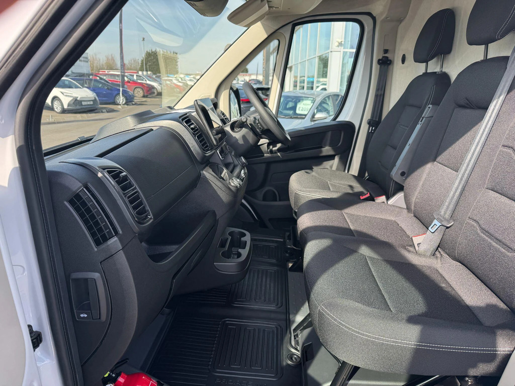 Toyota PROACE 42 110Kwh Icon Long Panel Van L3 H3 NU26DHO #5