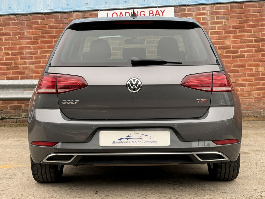 Volkswagen Golf Hatchback 1.5 Tsi Evo Gt 2017 VU67VEY Grey #4