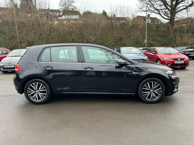 Volkswagen Golf 1.5 Tsi Evo Se Black #4