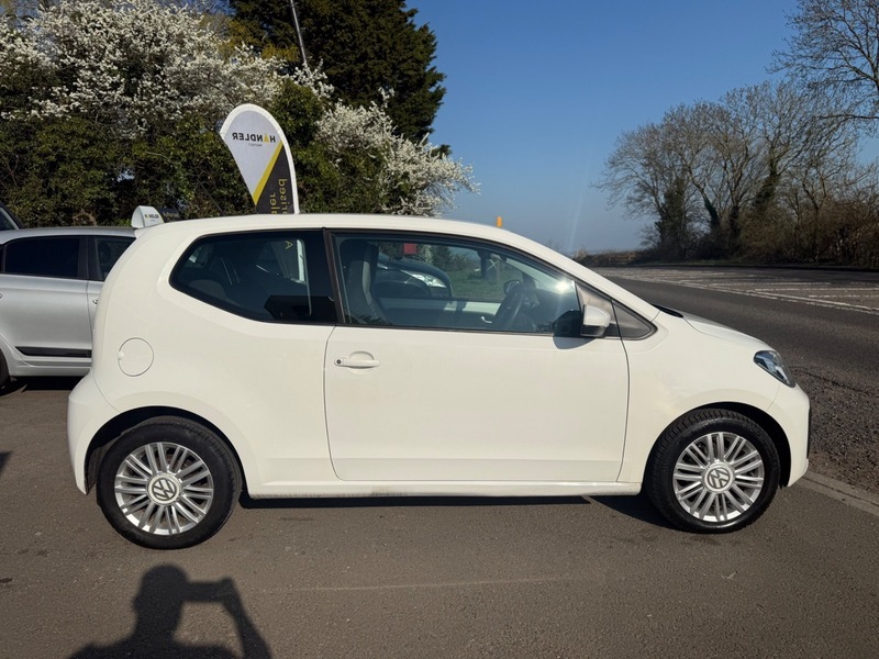 Volkswagen Up Move Up MF67GZX White #3