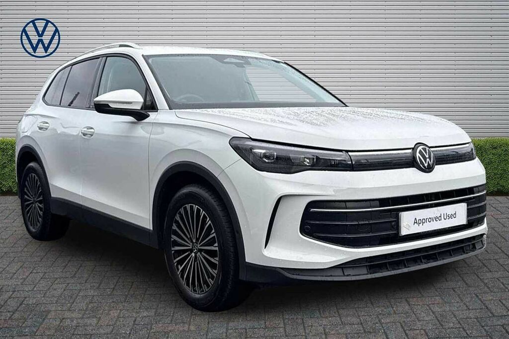 Volkswagen Tiguan 1.5 Etsi 150 Match Dsg White