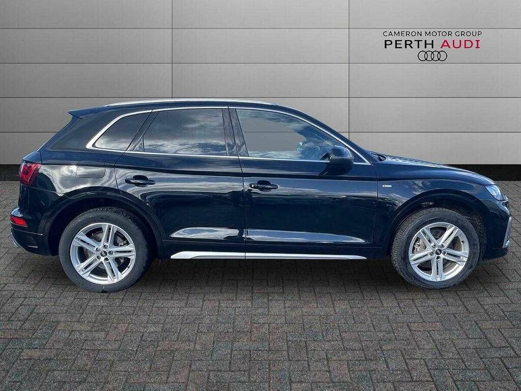 Audi Q5 S Line 40 Tdi Quattro 204 Ps S Tronic SK22AGX Black #4