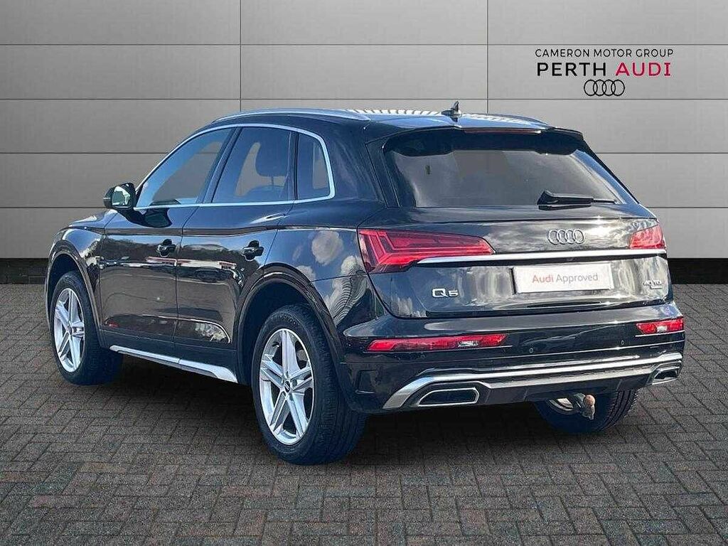 Audi Q5 S Line 40 Tdi Quattro 204 Ps S Tronic SK22AGX Black #3