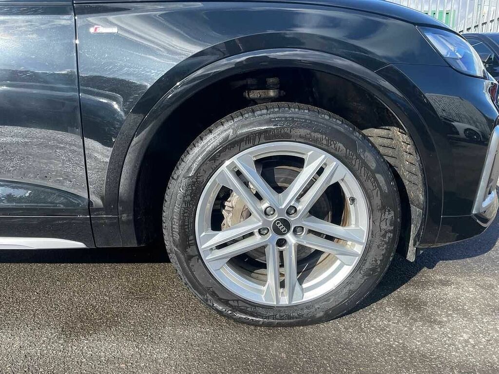 Audi Q5 S Line 40 Tdi Quattro 204 Ps S Tronic SK22AGX Black #5