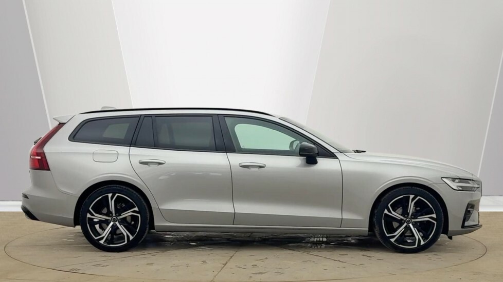 Volvo V60 Plus, B4 Mild Hybrid, Dark RV25UUA Silver #3
