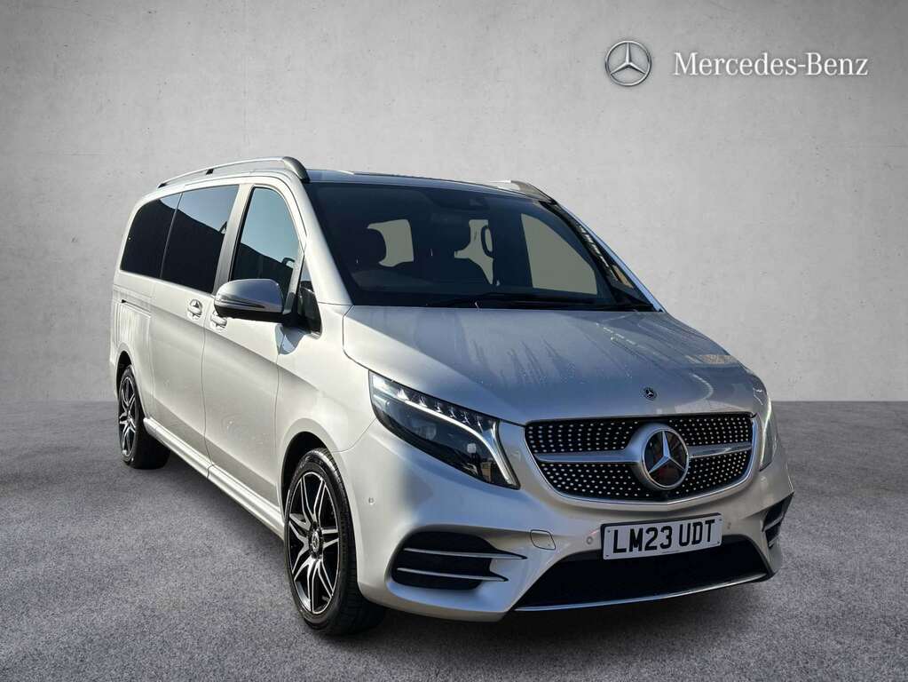 Mercedes-Benz V Class V300 D 237 Amg Line 9G-tronic Extra Long 202 Silver