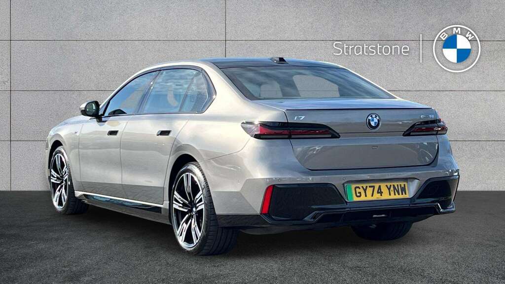 BMW i7 335Kw Edrive50 M Sport 105.7Kwh 2024 Grey #2