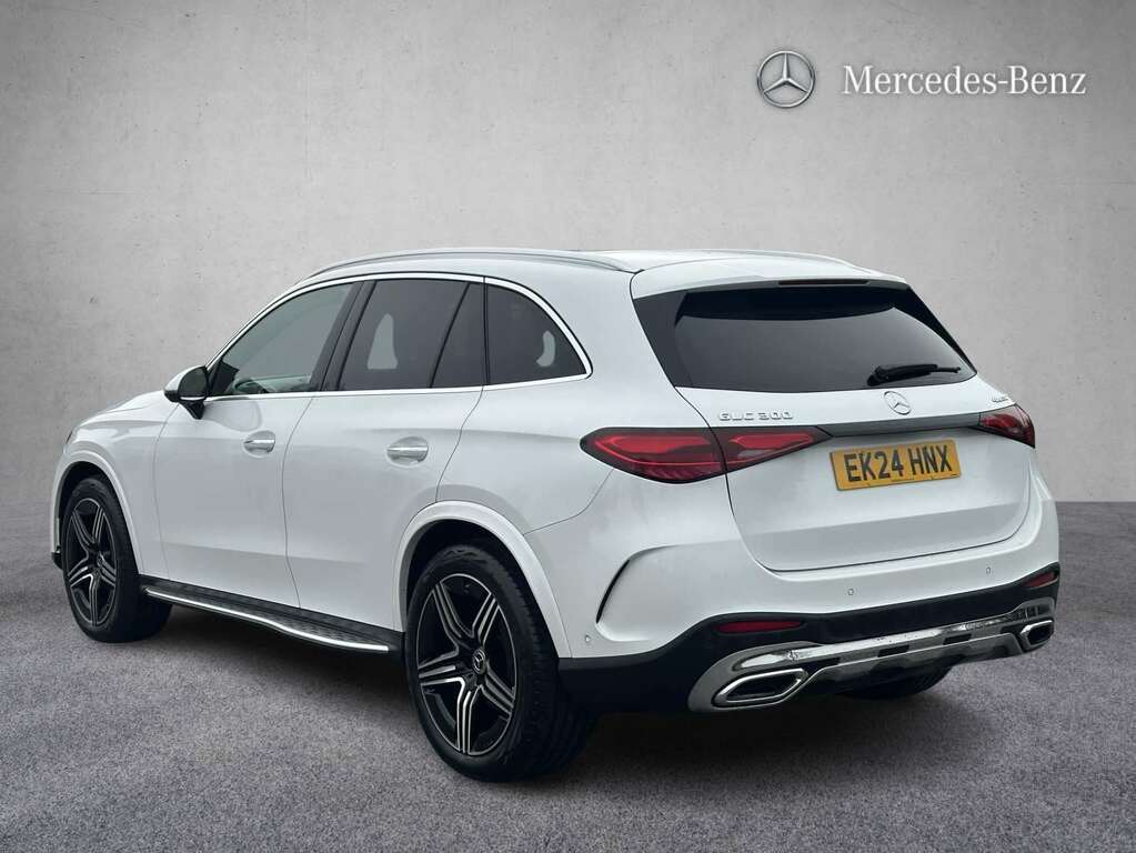 Mercedes-Benz GLC Class 300 4Matic Amg Line Premium 9G-tronic 2024 EK24HNX White #2