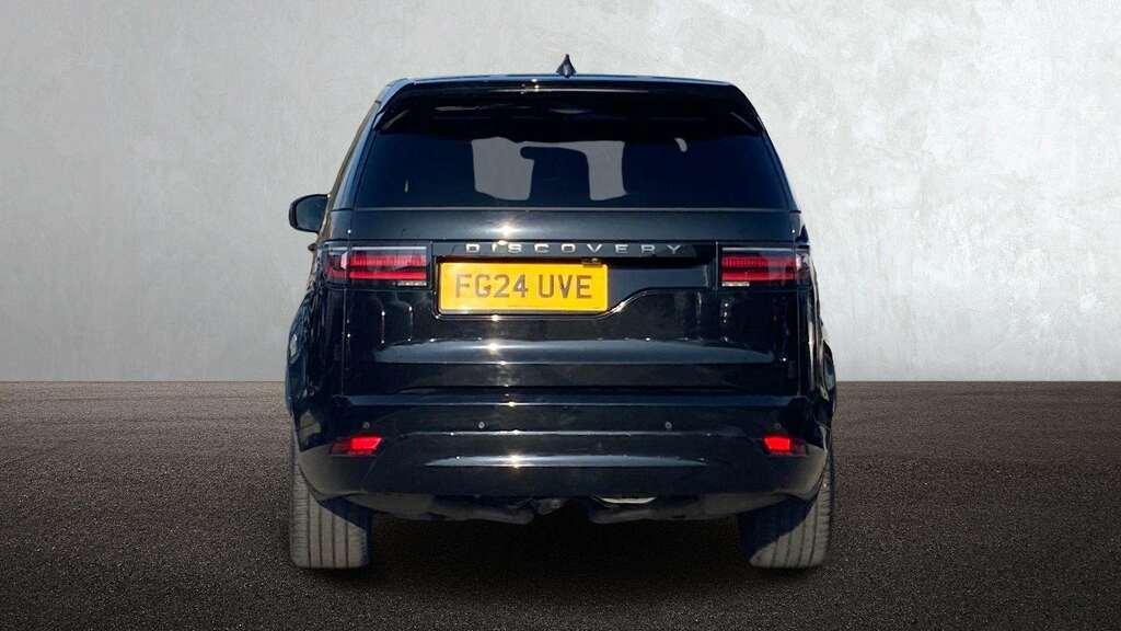 Land Rover Discovery 3.0 D300 Dynamic Se 2024 FG24UVE Black #6