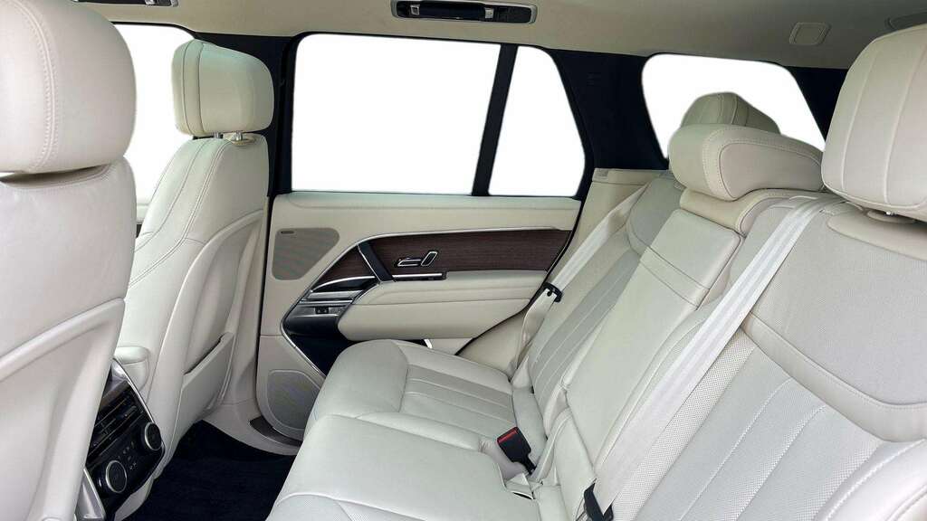 Land Rover Range Rover 3.0 D300 Se 2025 GN75TSZ Silver #4