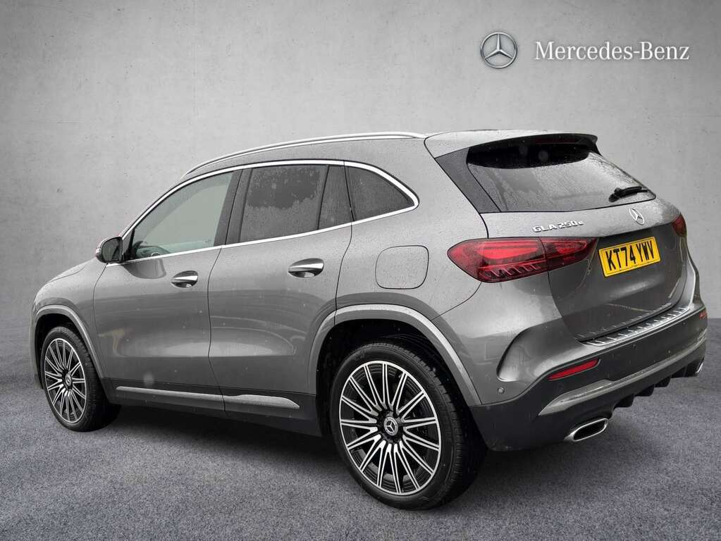 Mercedes-Benz GLA Class 250E Amg Line Premium 2025 KT74YWV Grey #2