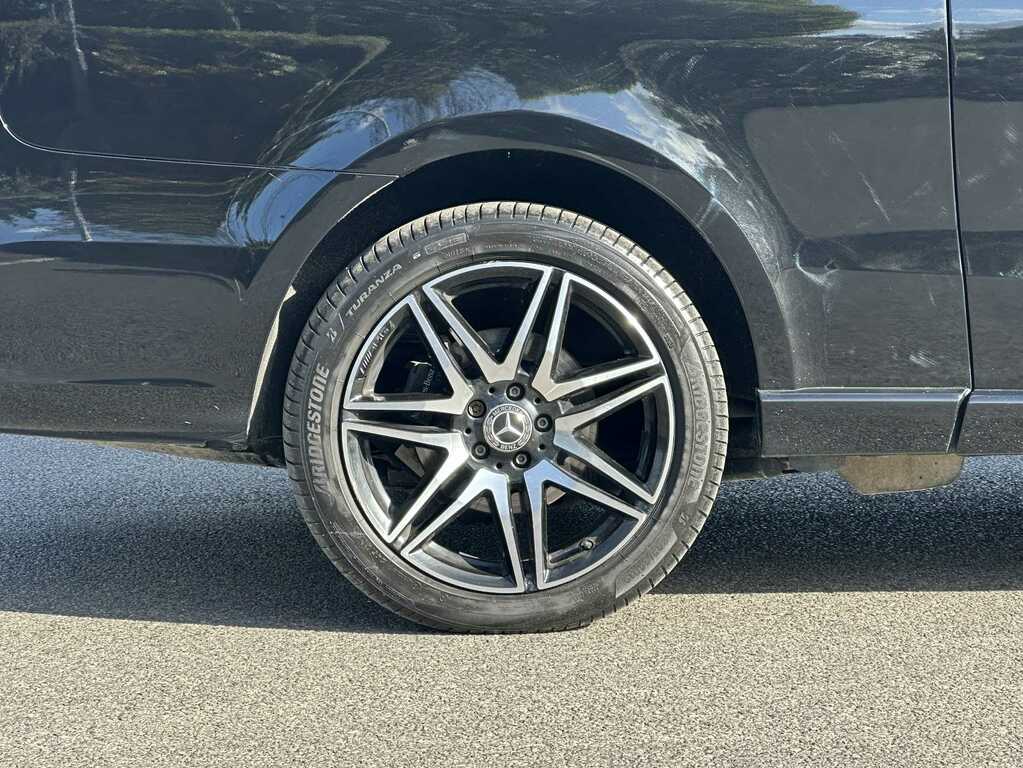Mercedes-Benz V Class V220 D Amg Line 9G-tronic Extra Long 2023 KW23XDO Black #5