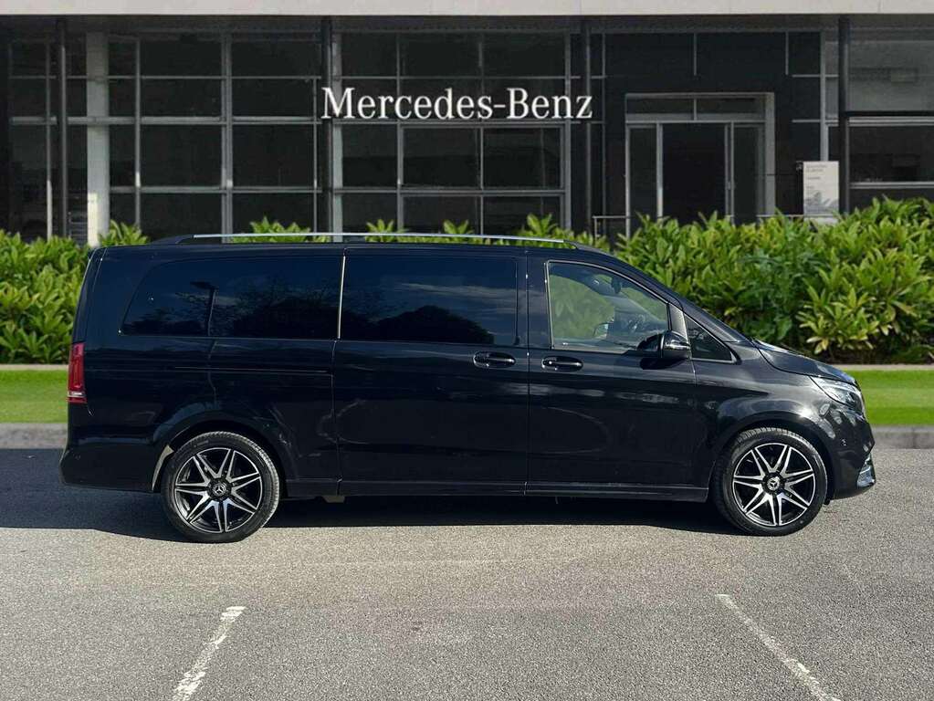 Mercedes-Benz V Class V220 D Amg Line 9G-tronic Extra Long 2023 KW23XDO Black #4