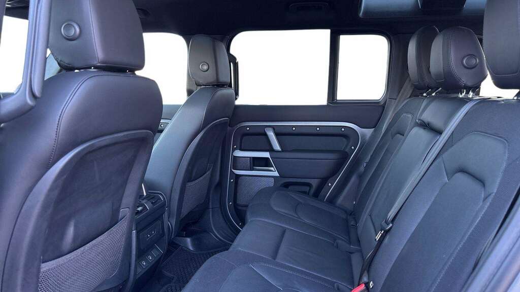 Land Rover Defender 110 3.0 D250 X-dynamic Se 110 2024 KR24NHN Grey #4