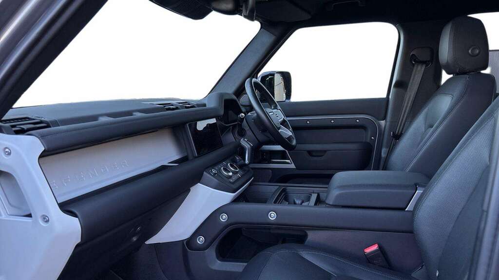 Land Rover Defender 110 3.0 D250 X-dynamic Se 110 2024 KR24NHN Grey #3