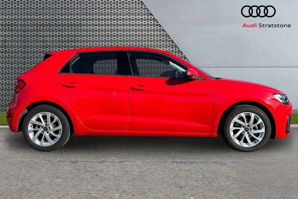 Audi A1 30 Tfsi 110 Sport 2023 Red #4