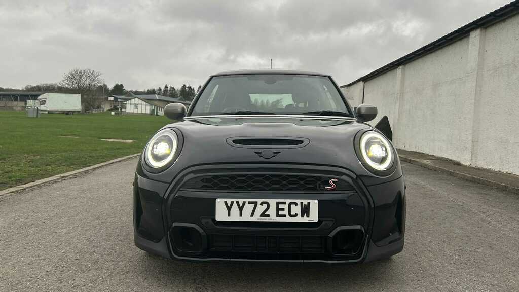 Mini Hatch 2.0 Cooper S Exclusive 2022 YY72ECW Black #2