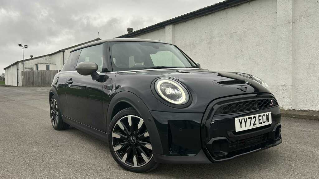 Mini Hatch 2.0 Cooper S Exclusive 2022 YY72ECW Black