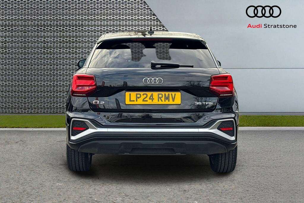 Audi Q2 35 Tfsi S Line S Tronic 2024 LP24RMV Black #6