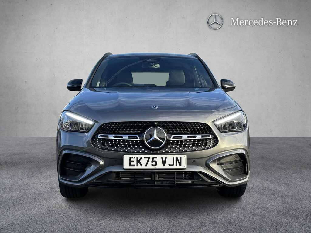 Mercedes-Benz GLA Class 250E Amg Line Premium 2025 EK75VJN Grey #4
