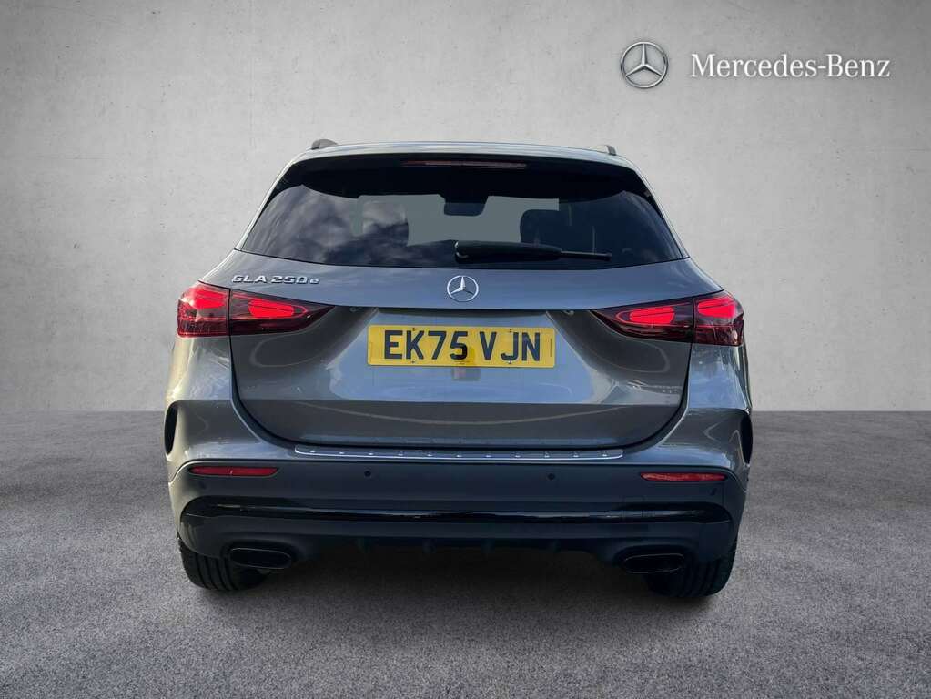 Mercedes-Benz GLA Class 250E Amg Line Premium 2025 EK75VJN Grey #6