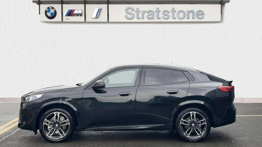 BMW iX2 230Kw Xdrive30 M Sport 65Kwh 2025 FD75LCV Black #3
