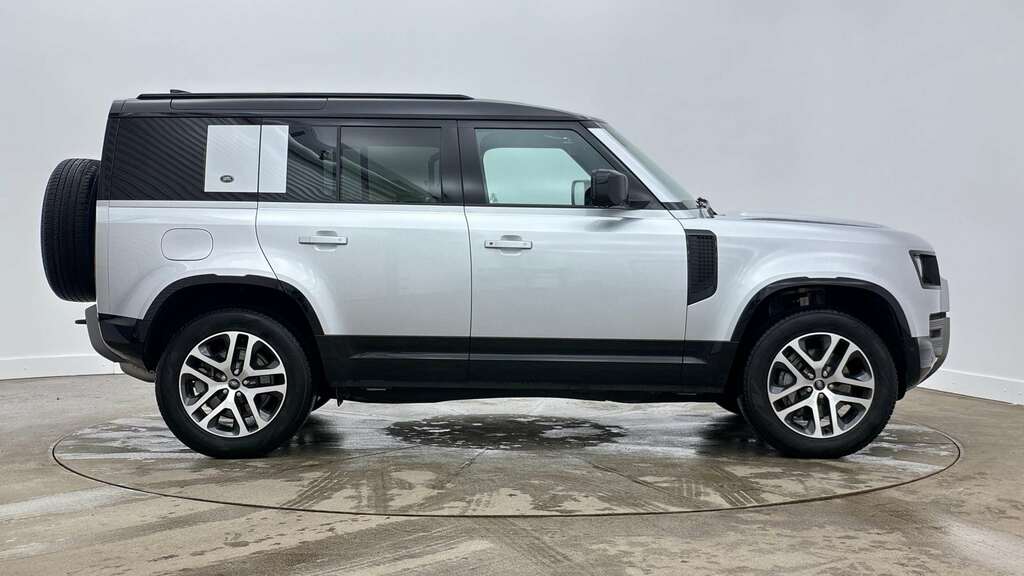 Land Rover Defender 110 3.0 D300 X-dynamic Se 110 2024 KT24URE Silver #5