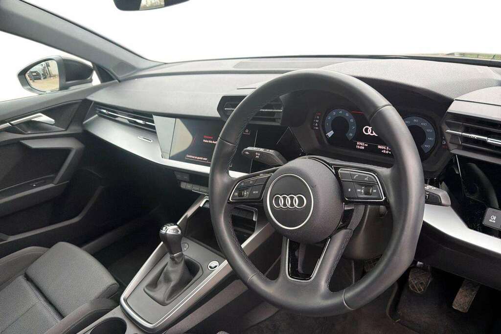 Audi A3 30 Tfsi Sport 2024 VN73OML Black #5