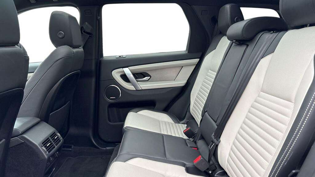 Land Rover Discovery Sport 2.0 D200 Dynamic Hse 7 Seat 2024 KS74NVJ Blue #4