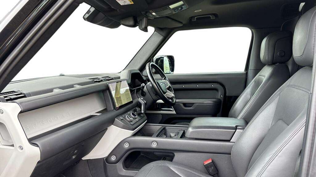 Land Rover Defender 90 3.0 D250 Hard Top Hse 2022 DS72UYH Black #3