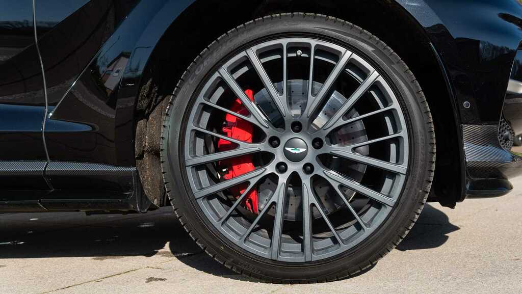 Aston Martin DBX V8 Dbx707 Touchtronic 2022 FN72EBL Black #4
